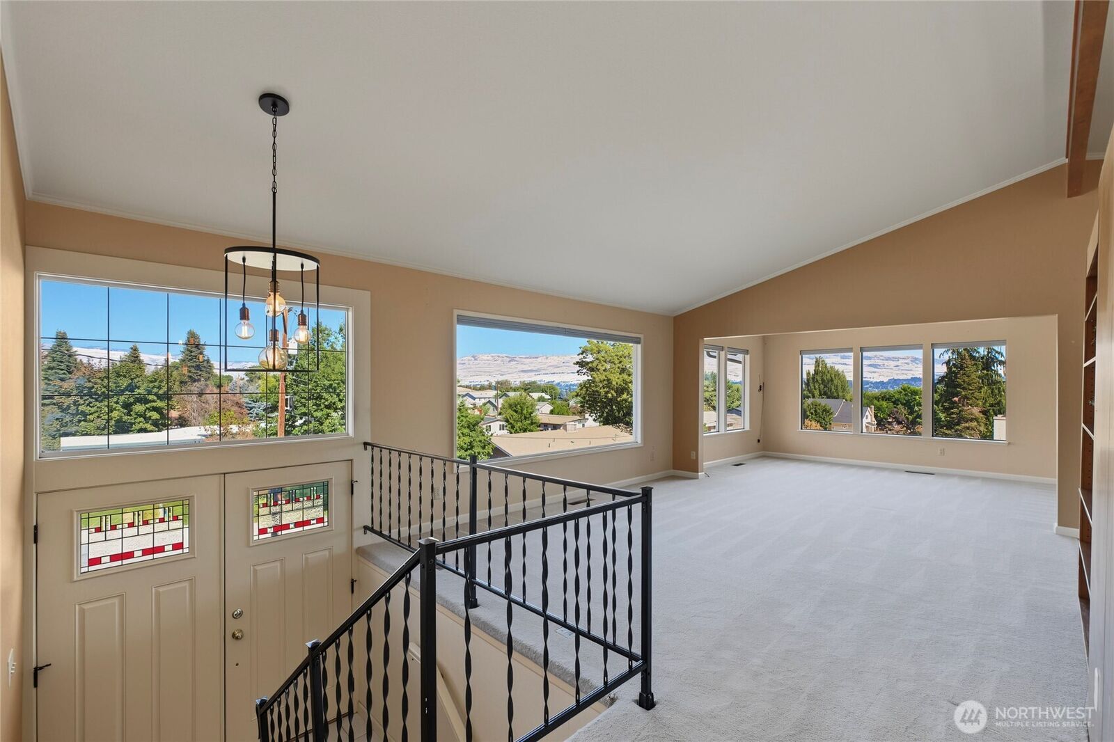 Property Photo:  1617  Carson Lane  WA 98801 