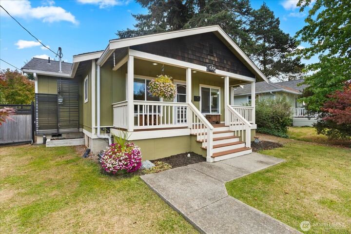 Property Photo: 612 N 6th Street WA 98273