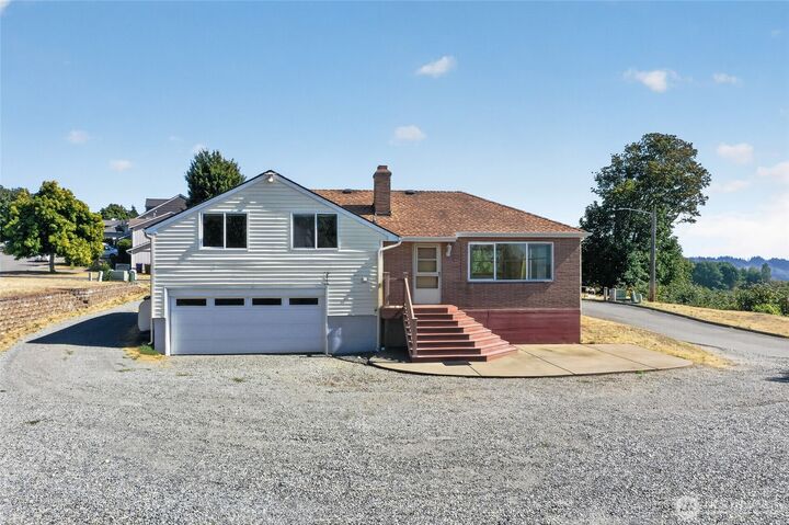 Property Photo: 2914 44th Avenue NE WA 98422