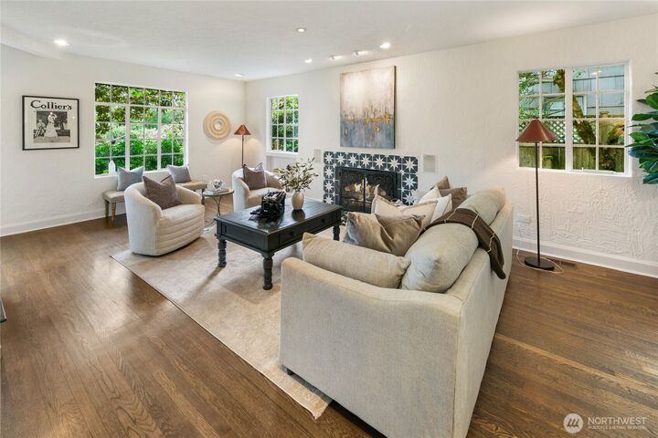 Property Photo: 529 McGilvra Boulevard E WA 98112
