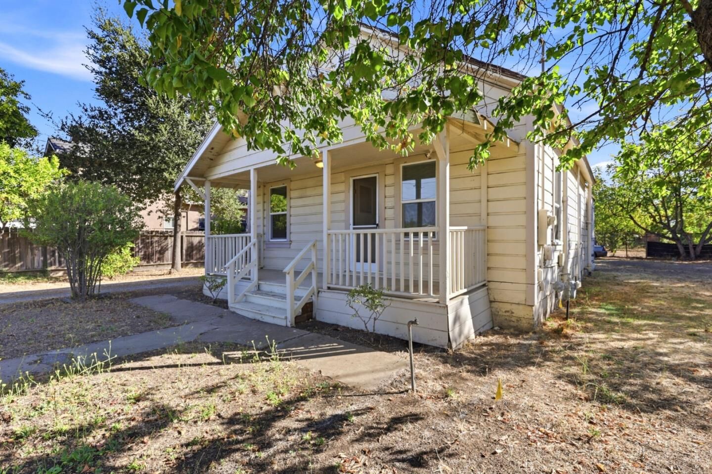 Property Photo:  7522 Chestnut Street  CA 95020 