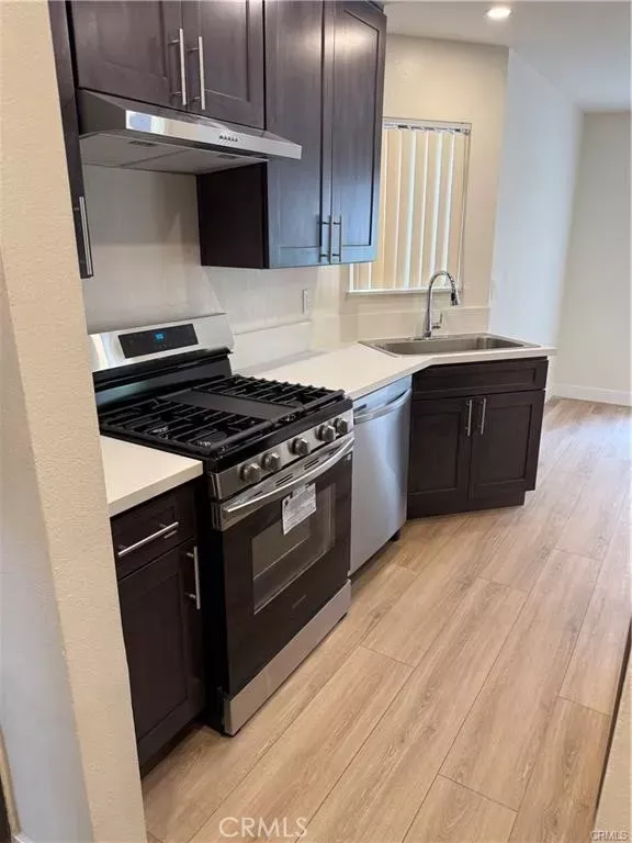 Property Photo:  1207 N Columbus Avenue 202  CA 91202 