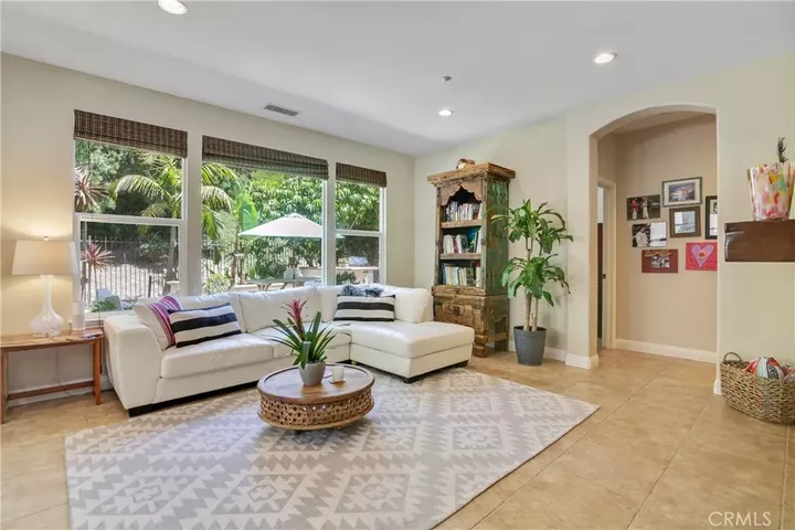 Property Photo: 1609 Vista Luna CA 92673