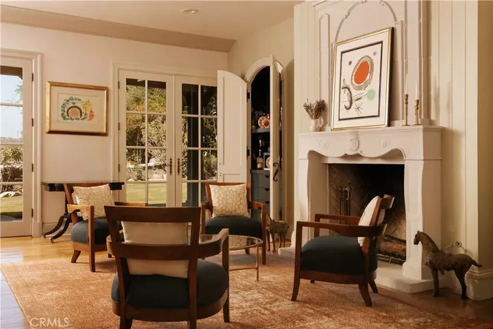 Property Photo:  4155 Green Meadow Court  CA 91316 