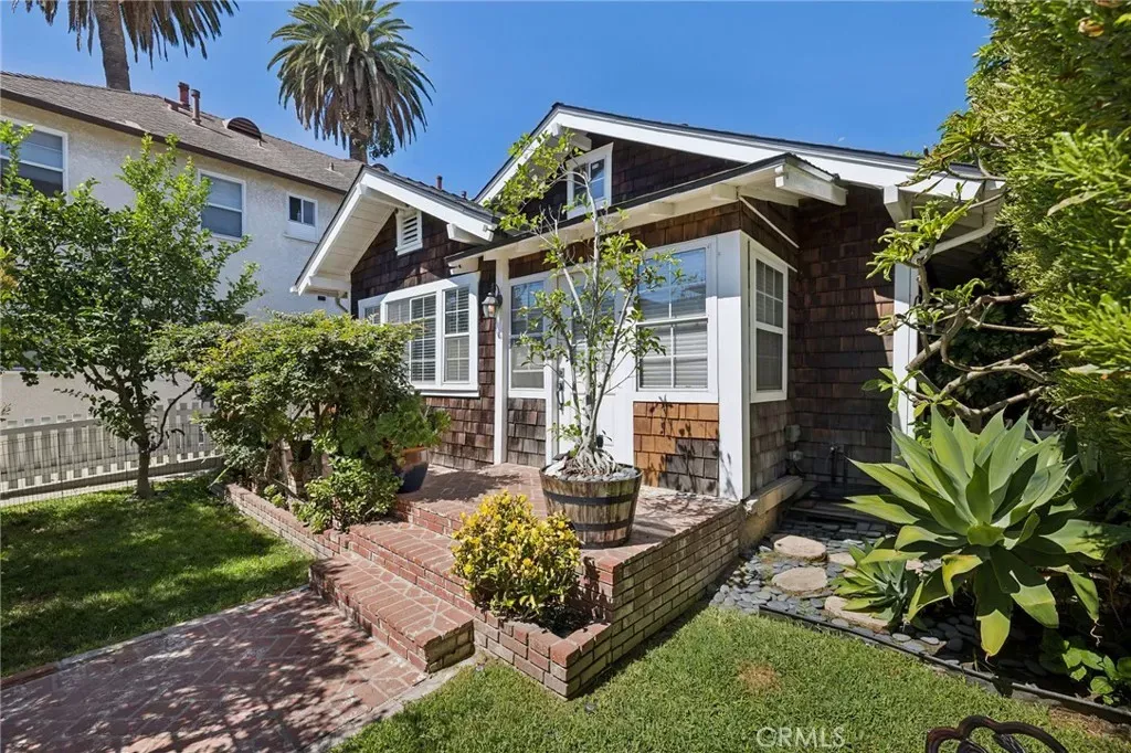 Property Photo:  107 Bennett  CA 90803 