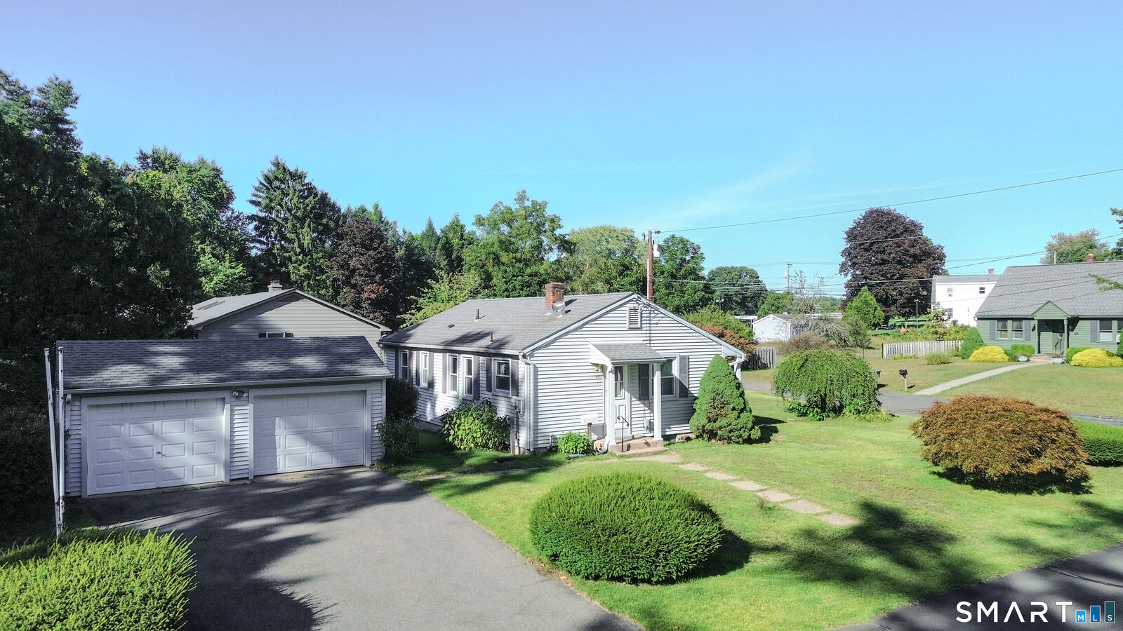 Property Photo:  17 Edward Street  CT 06082 