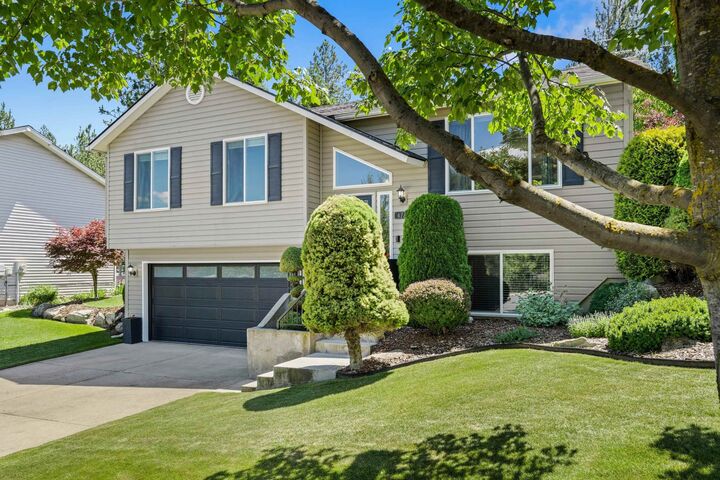 Property Photo:  4724 E 15th Ave  WA 99212 