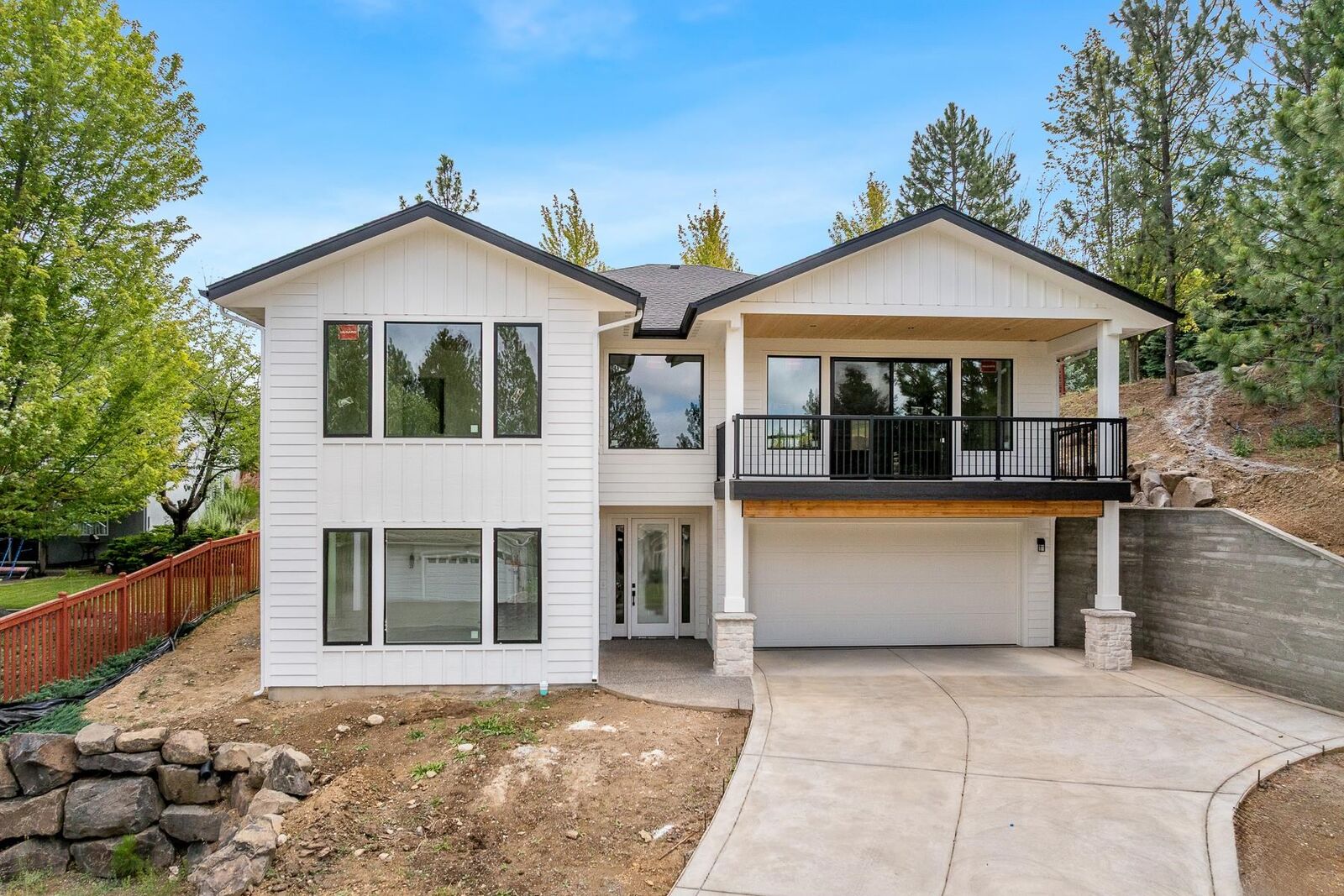 Property Photo:  5211 S Fairfax Ln  WA 99037 