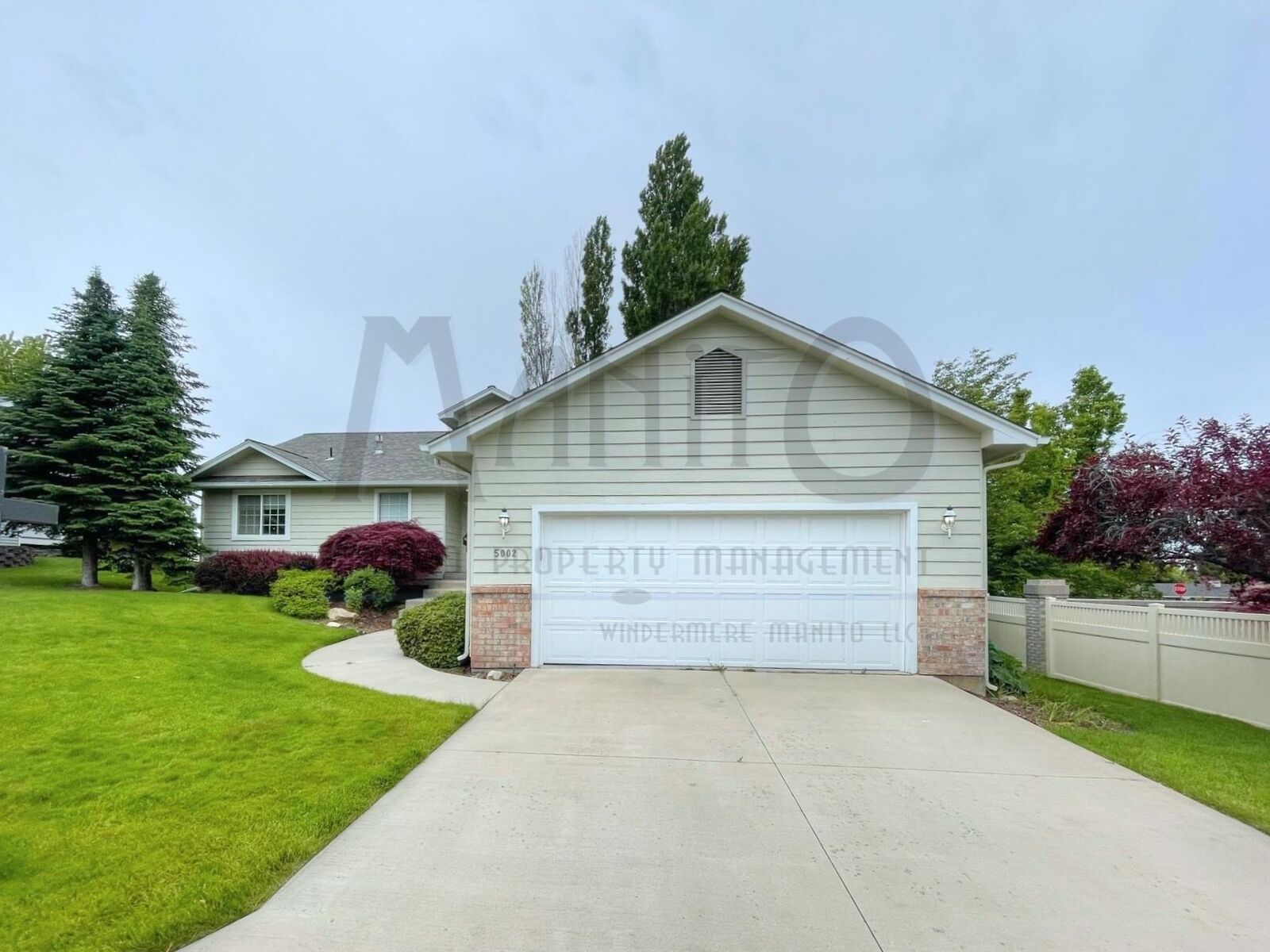 Property Photo: 5002 S Morrill Ln WA 99223
