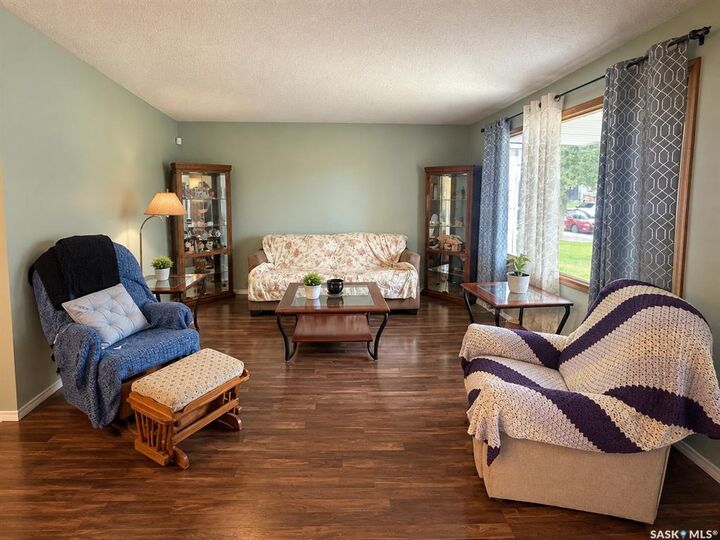 Property Photo:  2754 Mackay Street  SK S4R 1A6 