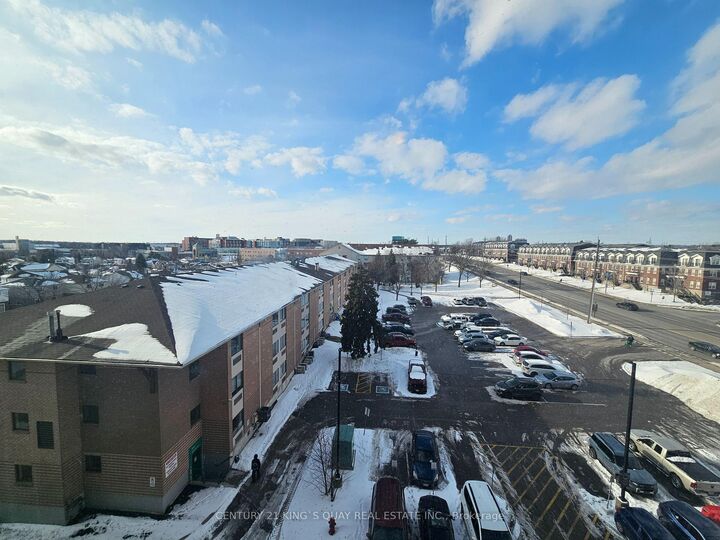 Photo de la propriété:  1900 Simcoe Street N 523  ON L1G 4Y3 