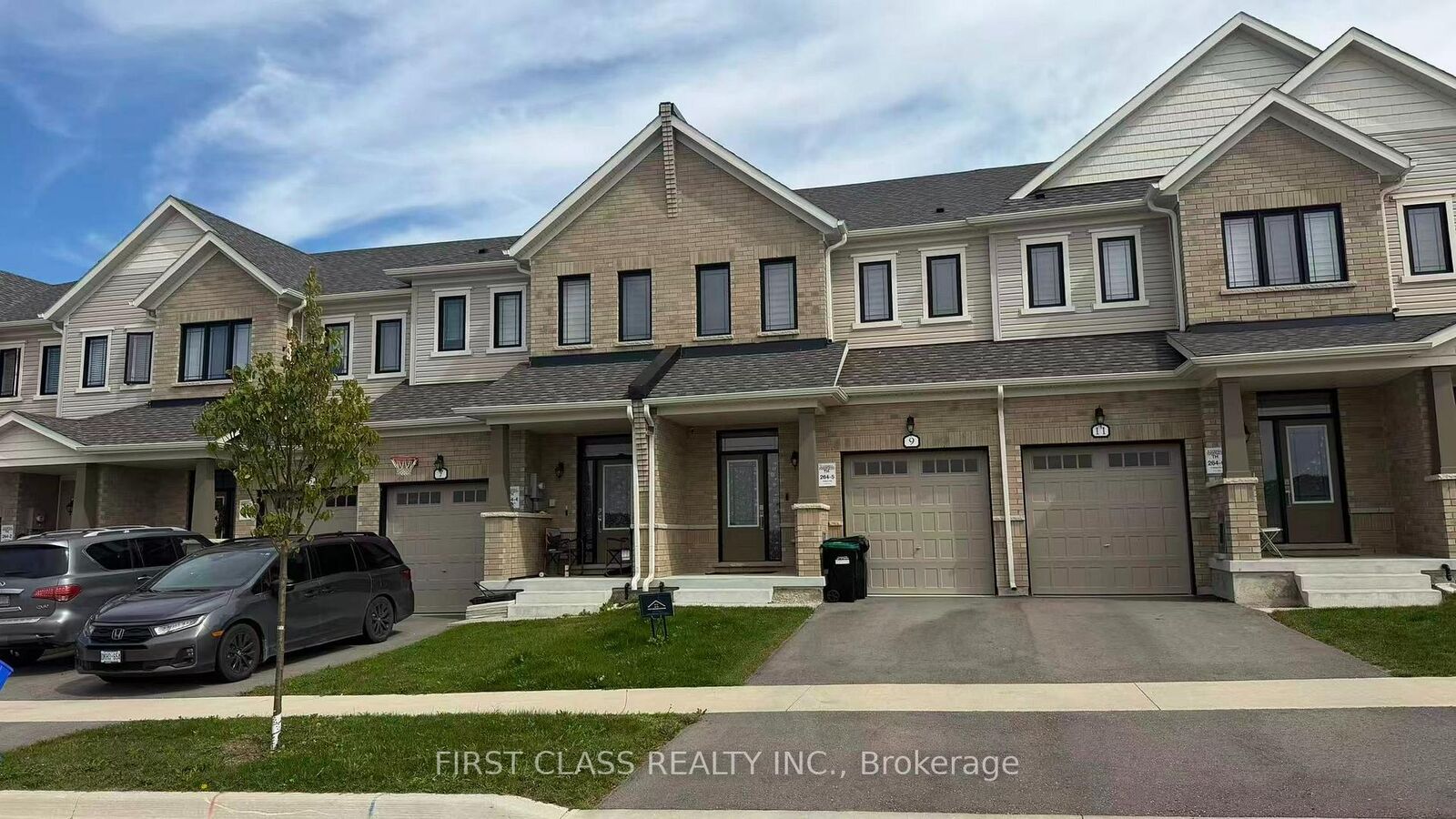 Property Photo:  9 Milady Crescent  ON L9J 0B7 