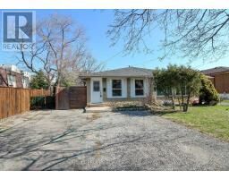 Property Photo:  881 Lawrence Road Upper  ON L8K 2A4 