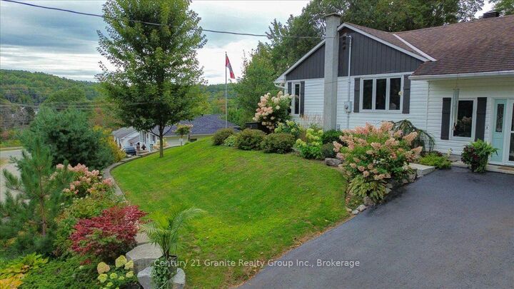 Property Photo:  5 Forest Hill Road  ON K0L 1C0 