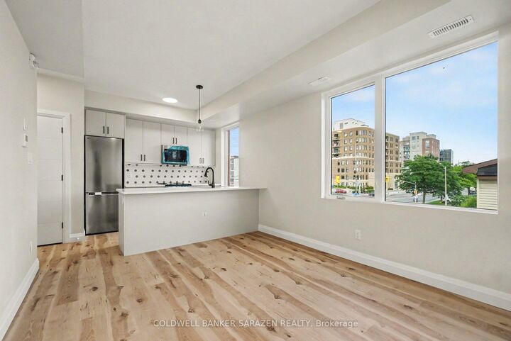 Property Photo:  42 McArthur Avenue 303  ON K1L 6R2 