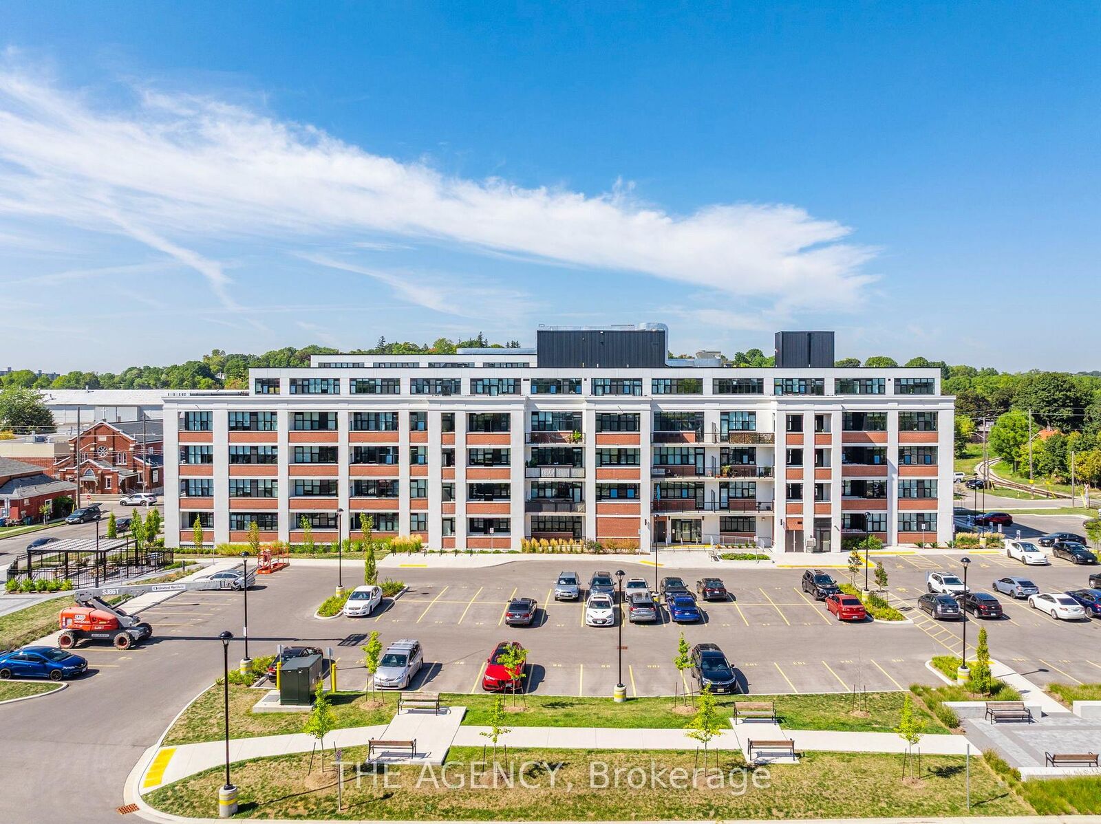 Property Photo:  120 Huron Street N 406  ON N1E 0T8 