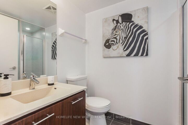 Property Photo: 125 Village Green Square 3211 ON M1S 0G3