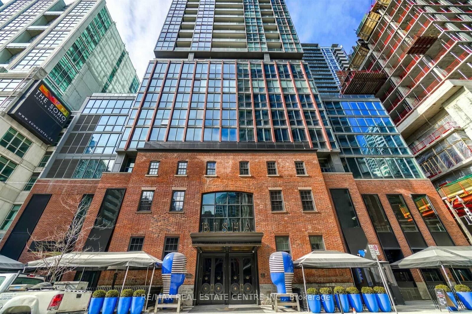 Property Photo:  88 Blue Jays Way 2508  ON M5V 2G3 