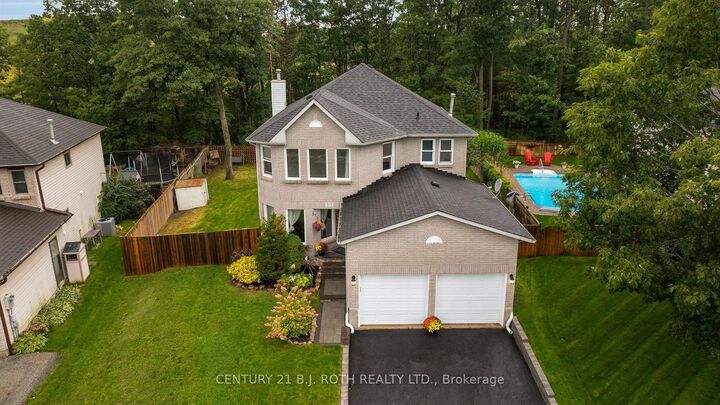 Property Photo:  131 Browning Trail  ON L4N 6R2 
