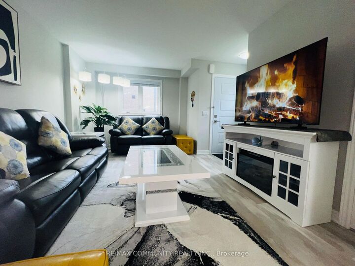 Property Photo:  7768 Ascot Circle 50  ON L2H 3P9 