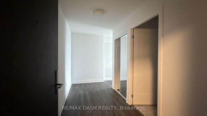Property Photo:  20 Soudan Avenue 3806  ON M4S 0E2 