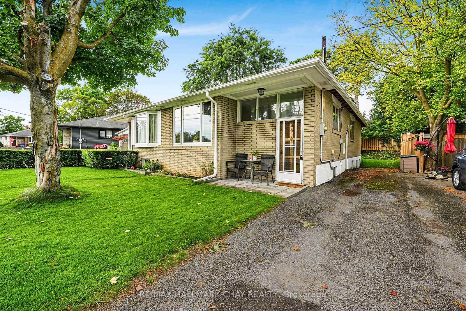 Property Photo: 84 Longford Drive ON L3Y 2Y4