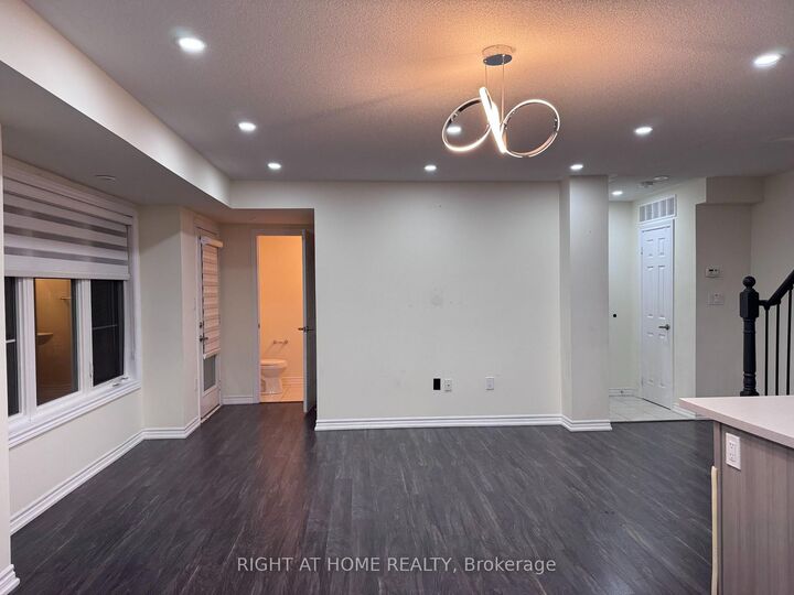 Property Photo:  200 Veterans Drive 191  ON L7A 4S6 