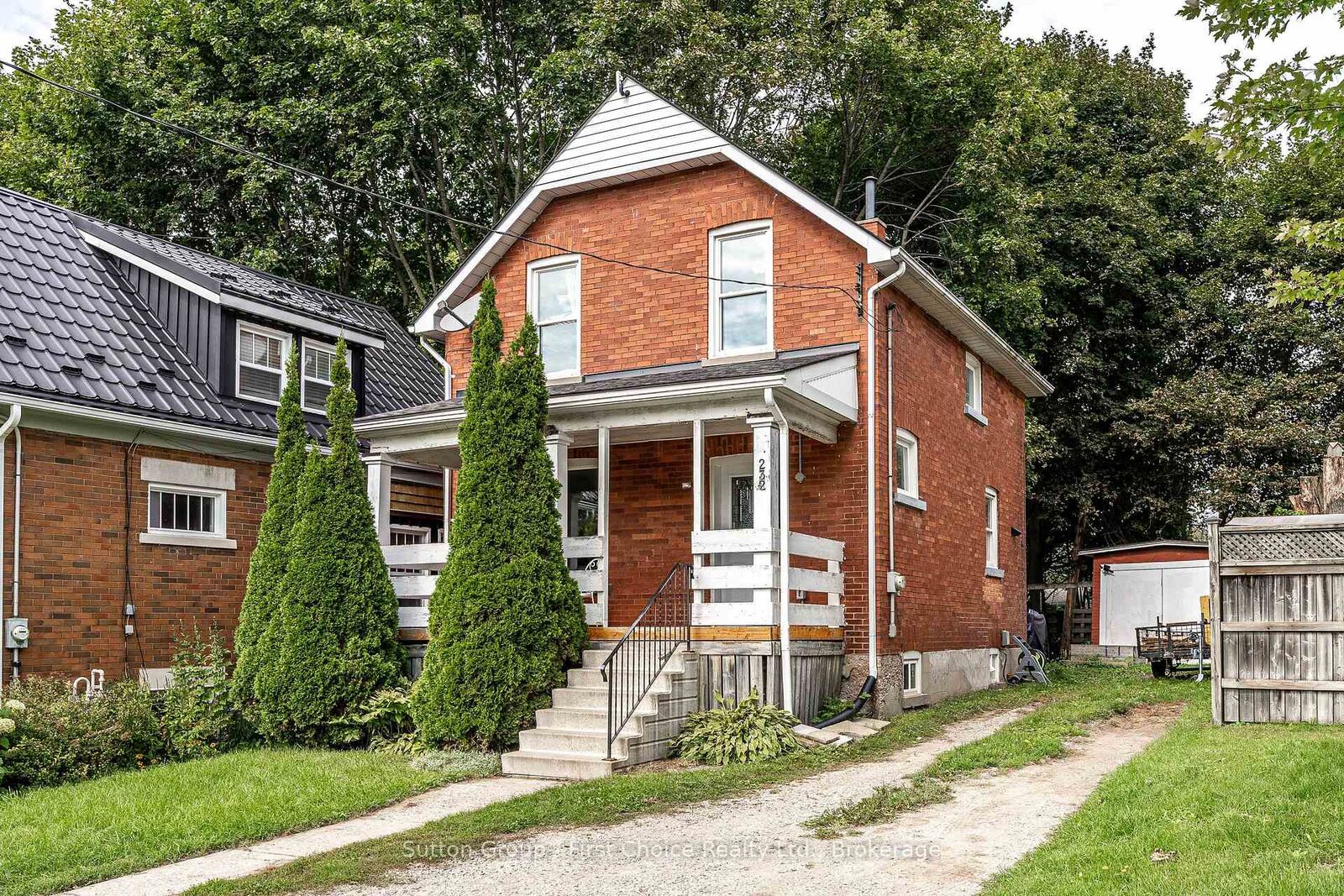 Property Photo:  232 West Gore Street  ON N5A 1K8 