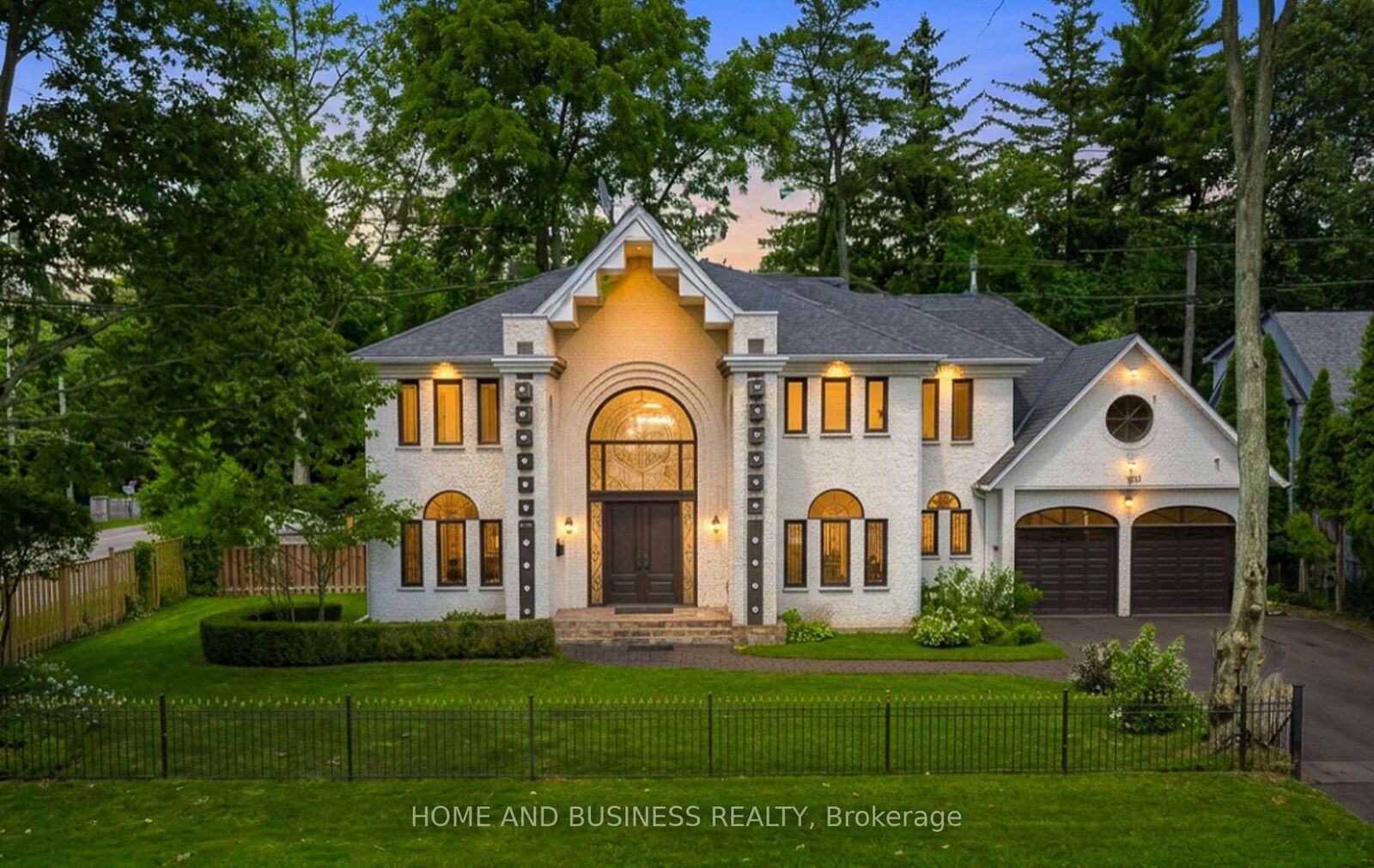 Property Photo:  1755 Birchwood Drive  ON L5J 1T7 