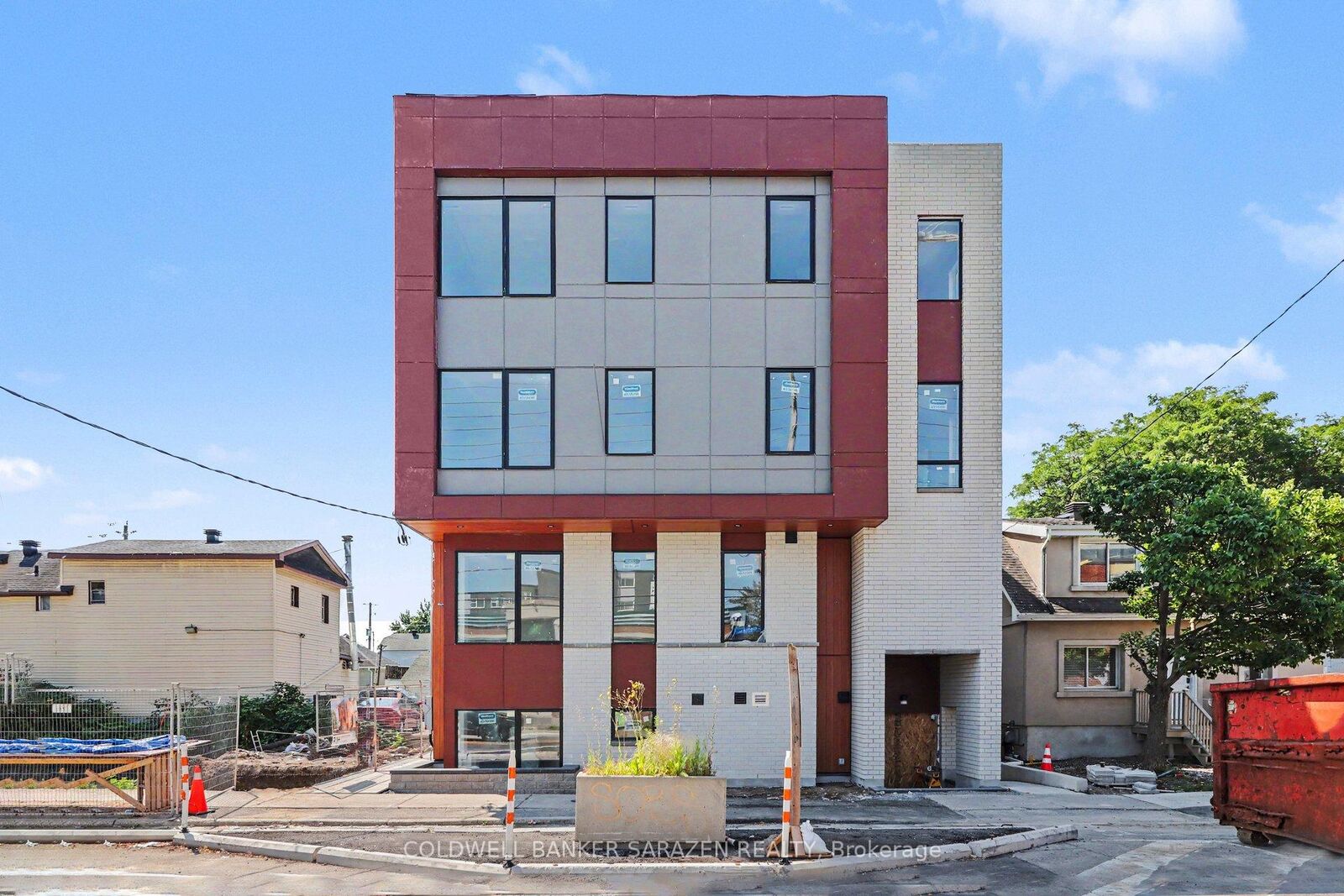 Property Photo:  42 McArthur Avenue 001  ON K1L 6R2 