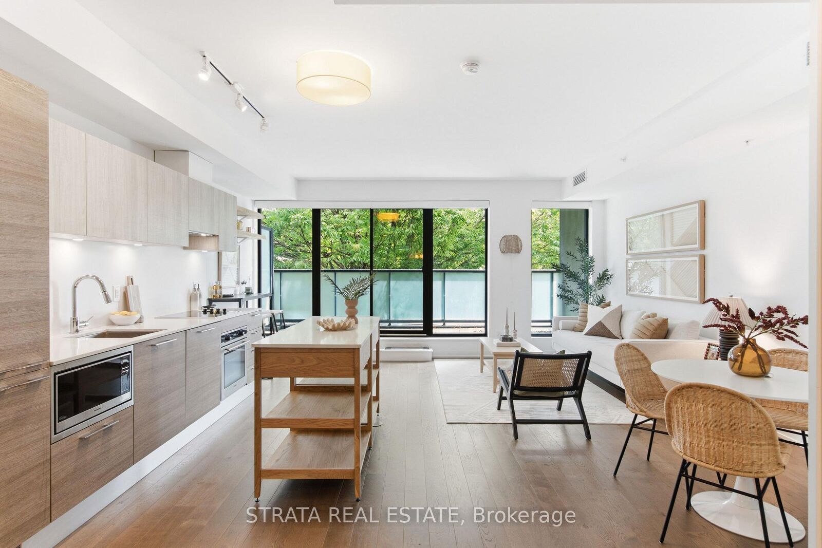 Property Photo:  530 Indian Grove 302  ON M6P 0B3 