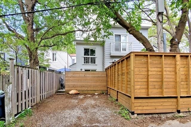 Property Photo:  81 Tiverton Avenue  ON M4M 2M1 