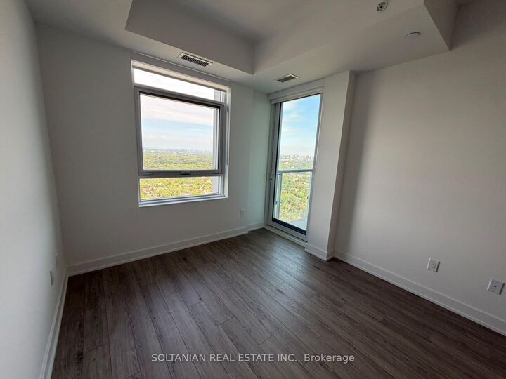 Property Photo:  609 Sherbourne Street 4806  ON M4X 0A4 