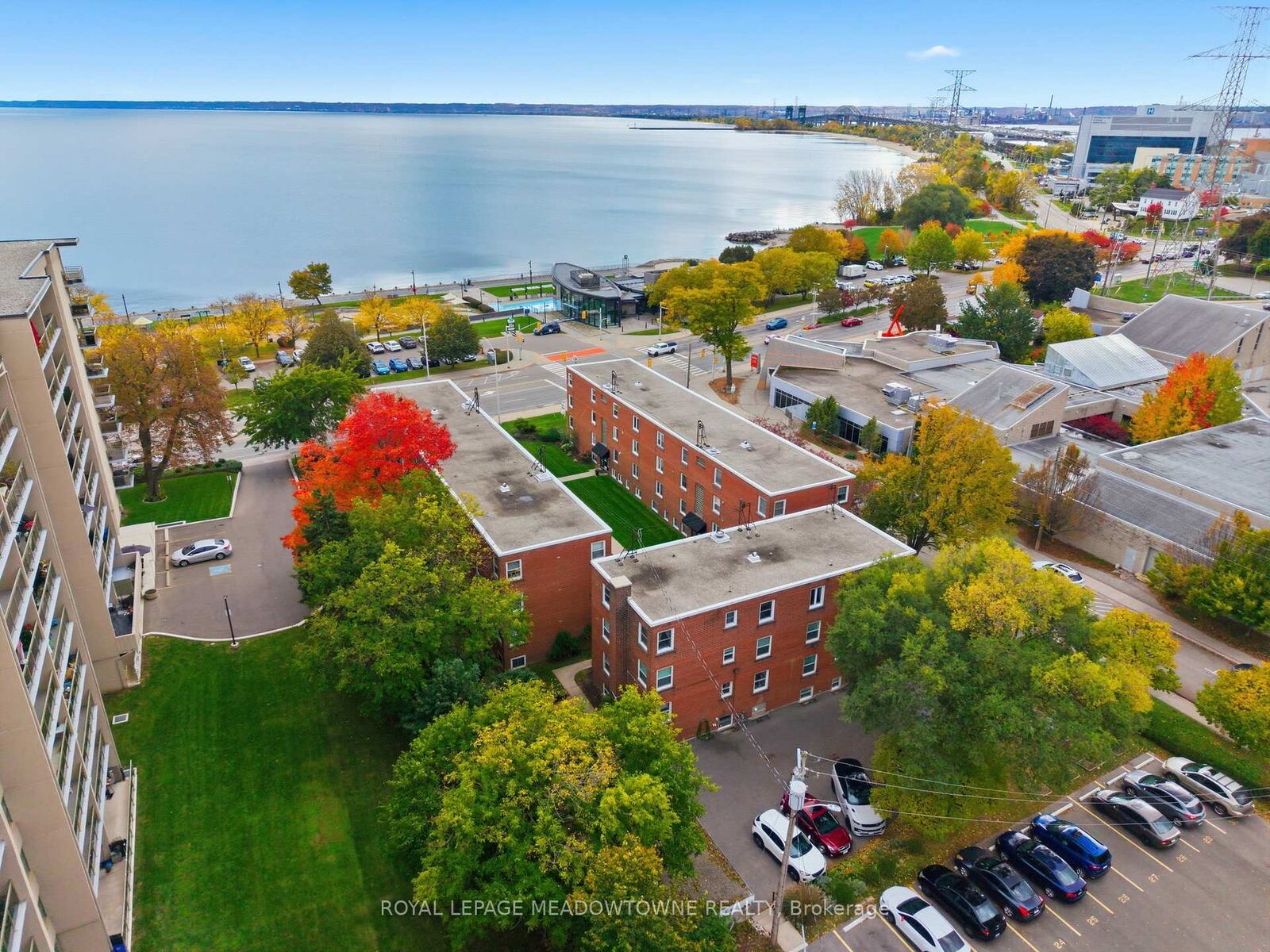 Property Photo:  1351 Lakeshore Road 15  ON L7S 1B1 