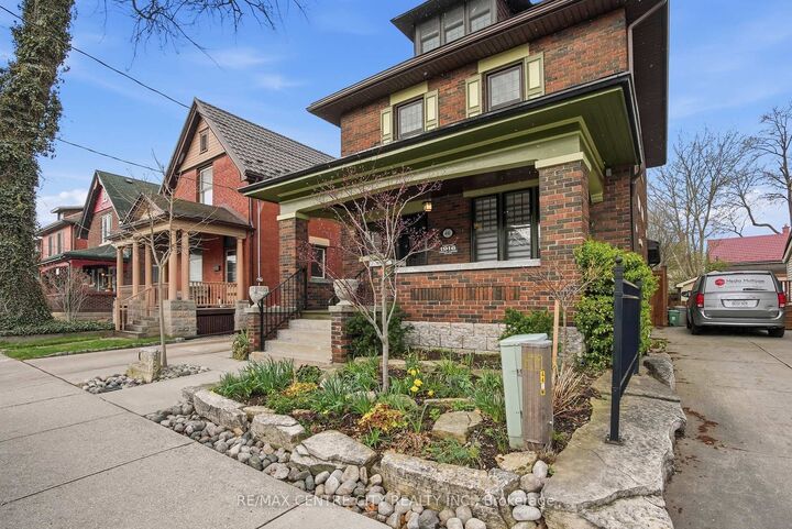 Property Photo:  441 Woodman Avenue  ON N5W 4A1 