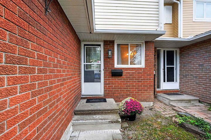 Property Photo:  6429 Timothy Court  ON K1C 3E5 