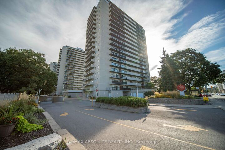 Property Photo:  158 A McArthur Ave Avenue 510  ON K1L 7E7 