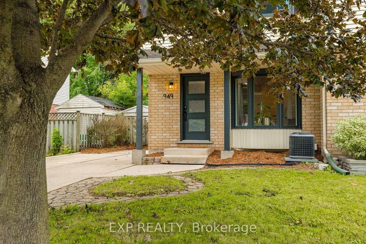 Property Photo: 949 Elgin Street N ON N1R 8C6