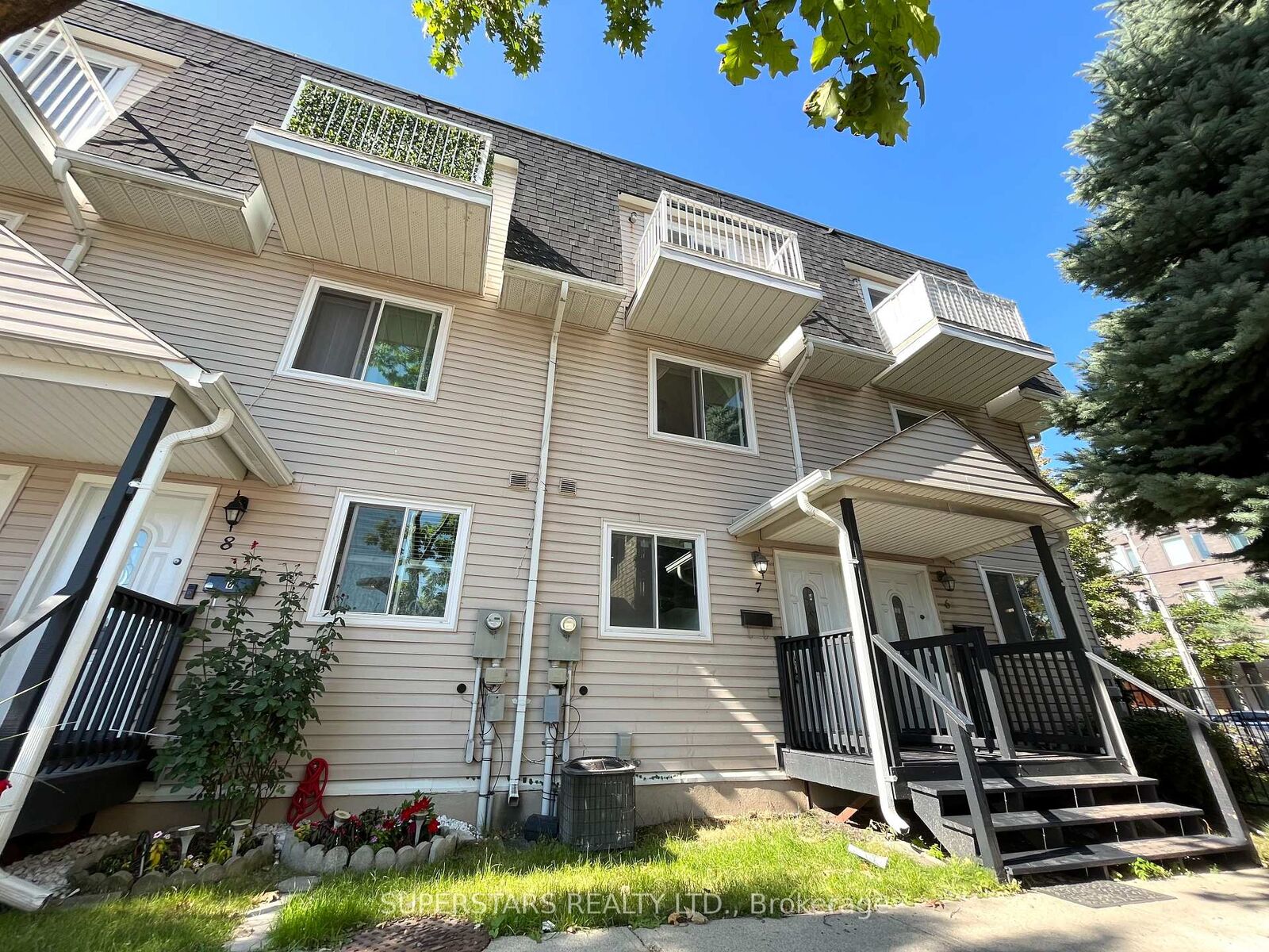 Property Photo:  38 St Lawrence Street 7  ON M5A 3N1 