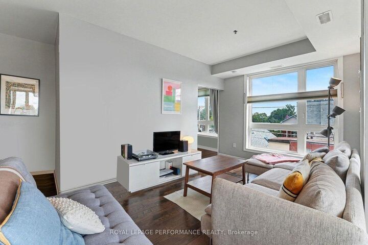 Property Photo:  429 Kent Street 417  ON K2P 1B5 