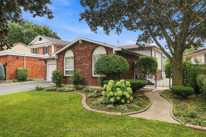 Property Photo:  10 Audubon Street N  ON L8J 1P7 
