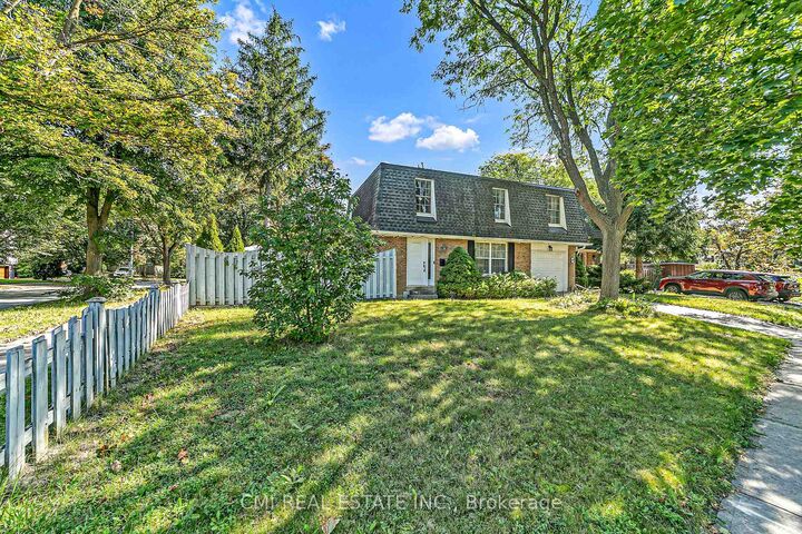 Property Photo:  39 Brightway Crescent  ON L4C 5A1 