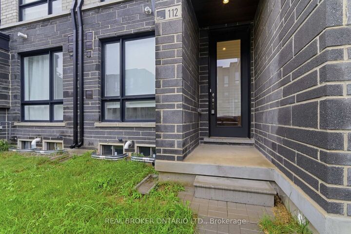 Property Photo:  112 Stauffer Crescent  ON L6B 1R1 