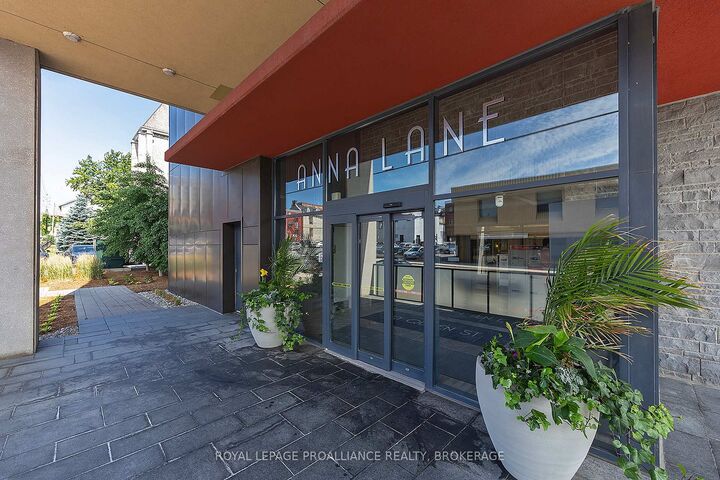 Property Photo:  121 Queen Street 501  ON K7K 0G6 