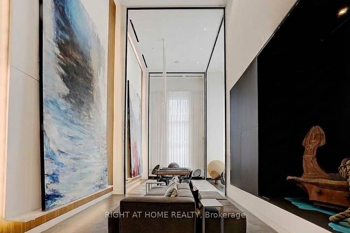 Property Photo: 20 Richardson Street 2807 ON M5A 0S6