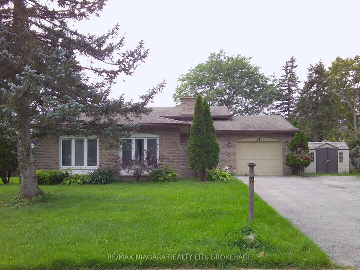 Property Photo:  71 Glenayr Place  ON L3C 3M6 