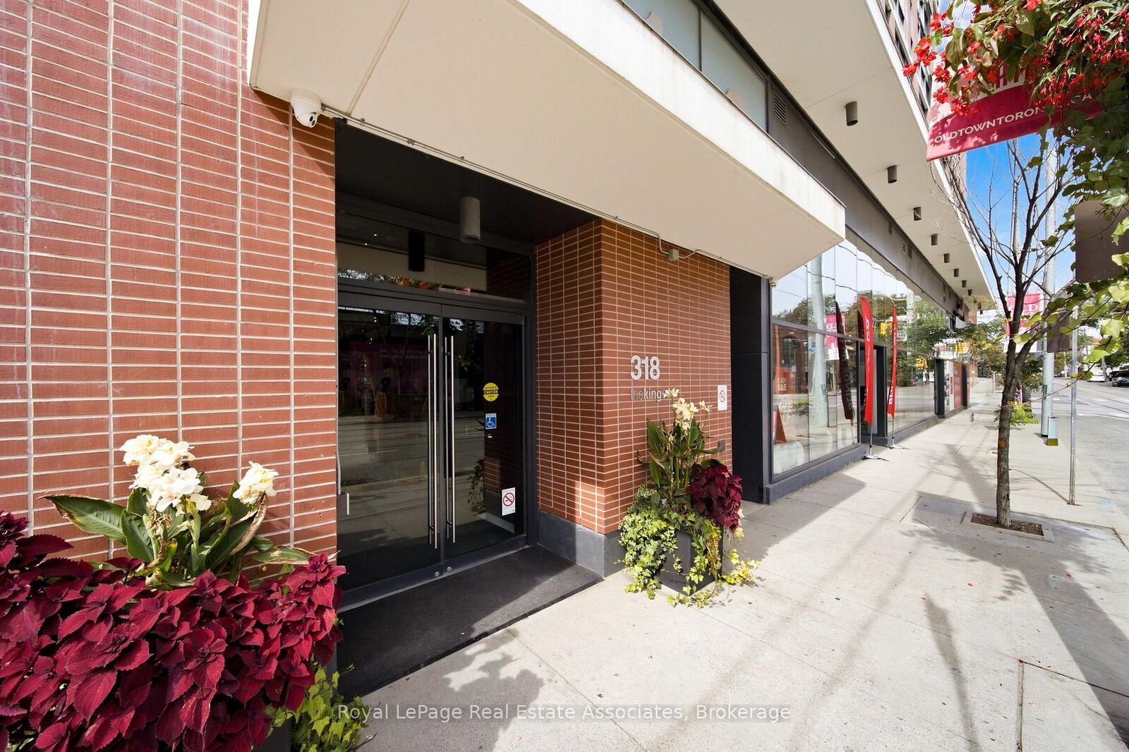 Property Photo:  318 King Street E 302  ON M5A 0C1 