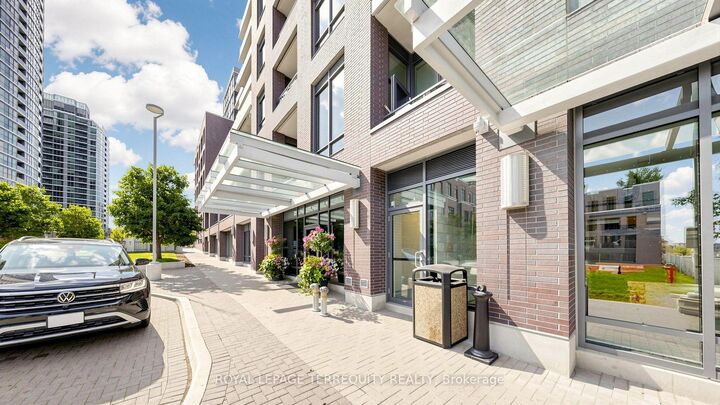 Property Photo:  30 Gibbs Road 1410  ON M9B 0E4 