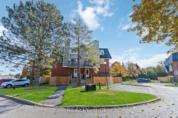 Property Photo:  6 Terrace Drive 207  ON K2H 9J2 