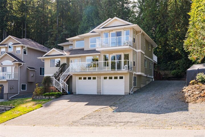 Property Photo:  452 Thetis Dr  BC V9G 1V9 